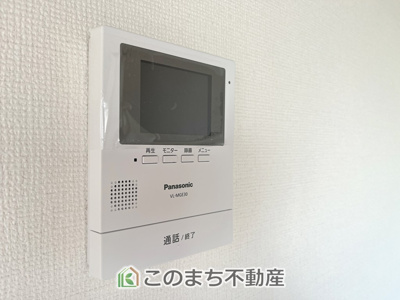 【セキュリティ】 | KEM小山市城北1期 | ＴＶモニター付きインターホンで防犯面もしっかり安心♪

