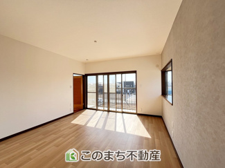 【洋室】 | KEM小山市城北1期 | 南向きで陽当たりの良い洋室♪風通しもよく快適です☆
