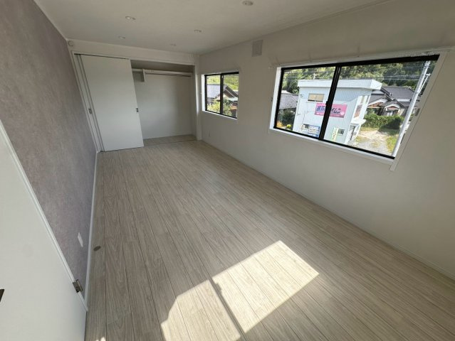 フルール光の洋室