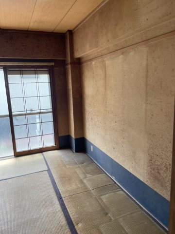 神奈川県横浜市鶴見区東寺尾6丁目 ロアール東寺尾の和室|心安らぐ畳の香りと、味わい深い空間づくり