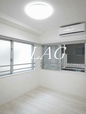 【居間・リビング】 | コスモ門前仲町 | 洋室のお部屋です。