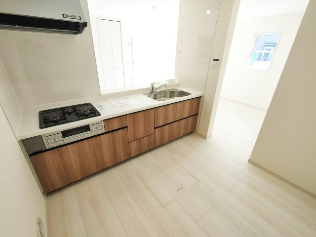 三郷市　戸ケ崎4丁目　新築戸建のキッチン|施工例です