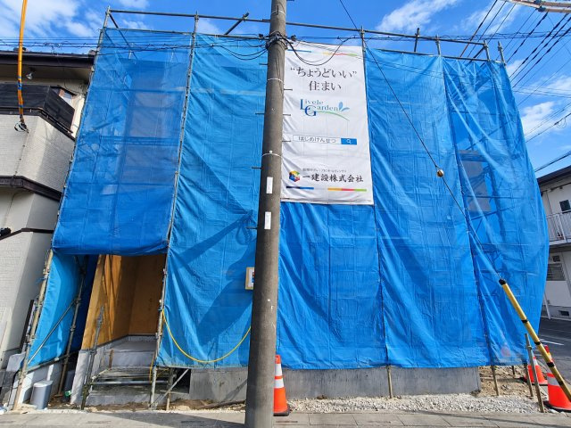 三郷市　戸ケ崎4丁目　新築戸建の外観|現在建築中！完成が待ち遠しい新築戸建です。完成後は快適な住まいで、新生活を気持ちよくスタートできます。