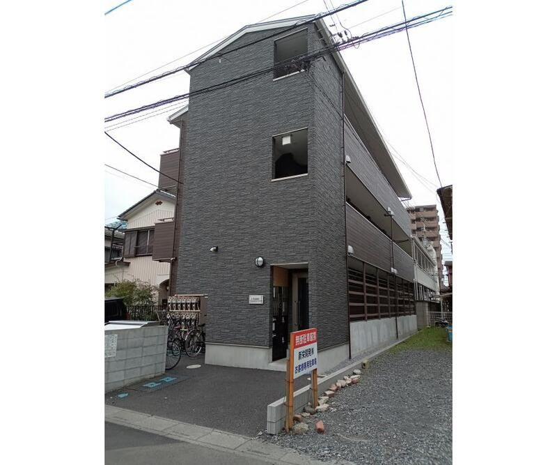 Ｊ・ＴＯＷＮの外観