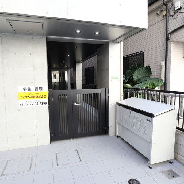 ヴィレクラ飯田橋のエントランス