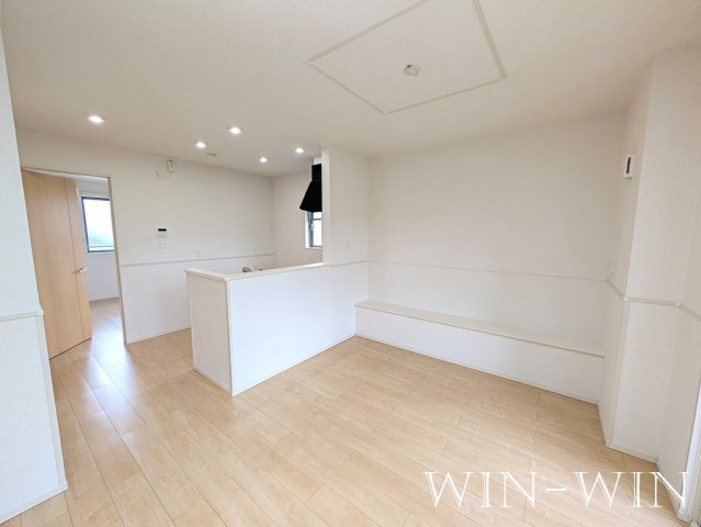 フォレスト本町の居間・リビング