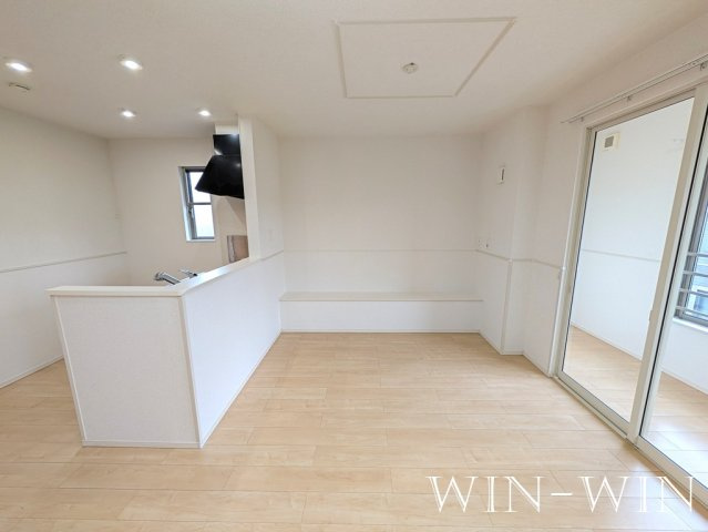 フォレスト本町の居間・リビング