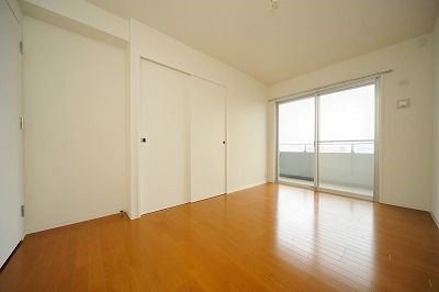 テングッド渡辺通の洋室|コンパクトで使いやすい洋室です