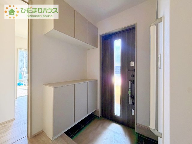 【玄関】 | 土浦市高岡　新築戸建　4号棟 | 家族の靴をたっぷり収納！大型シューズクローゼット付き(^^♪