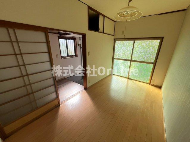 御厨4丁目2階建貸家の内装
