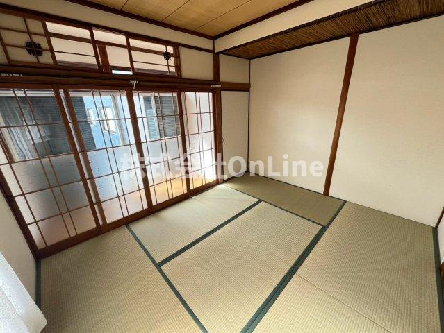 御厨4丁目2階建貸家の和室