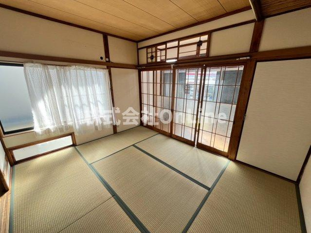 御厨4丁目2階建貸家の内装