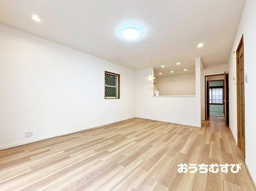 守山区元郷2丁目の居間・リビング