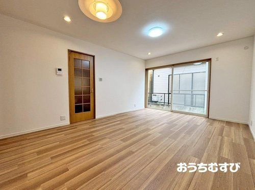 守山区元郷2丁目の居間・リビング