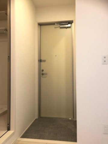ルピナ梅満の玄関