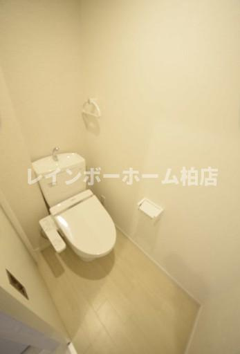 担当エリアのルームアドバイザーが直接対応いたしますのトイレ|落ち着いた色調のトイレです