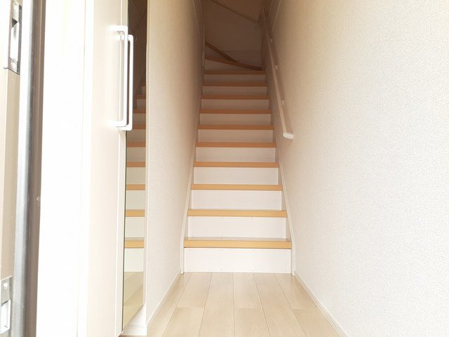 エスペランサ　エイチの玄関