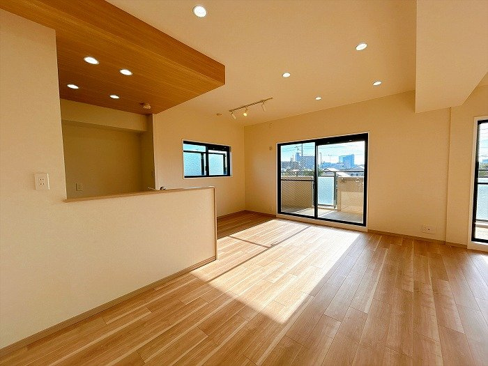 リフォーム　中古マンション　ビューパレス大浜　平成7年築の居間・リビング