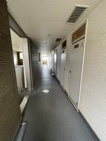 ソレイユⅠのロビー|共用部分の廊下です