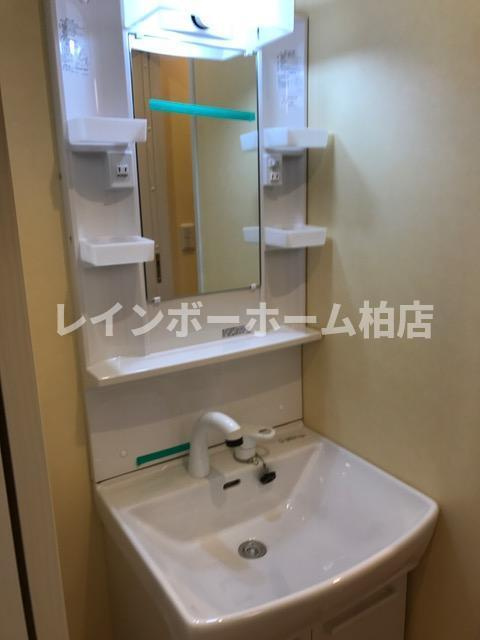 特典：仲介手数料が無料です!!の洗面所