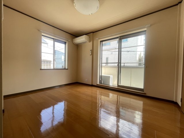 【居間・リビング】