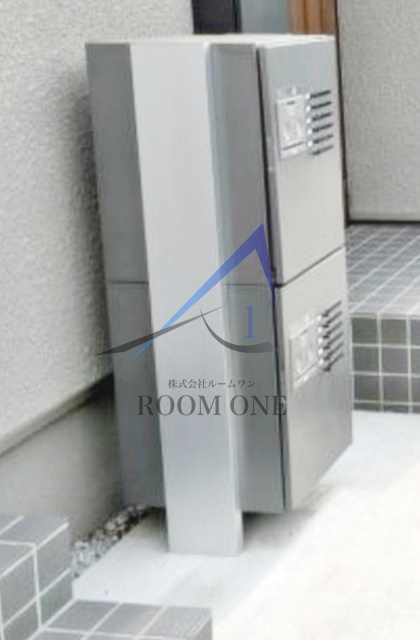 アヴェニール烏山のその他共用部分|宅配ボックスです。