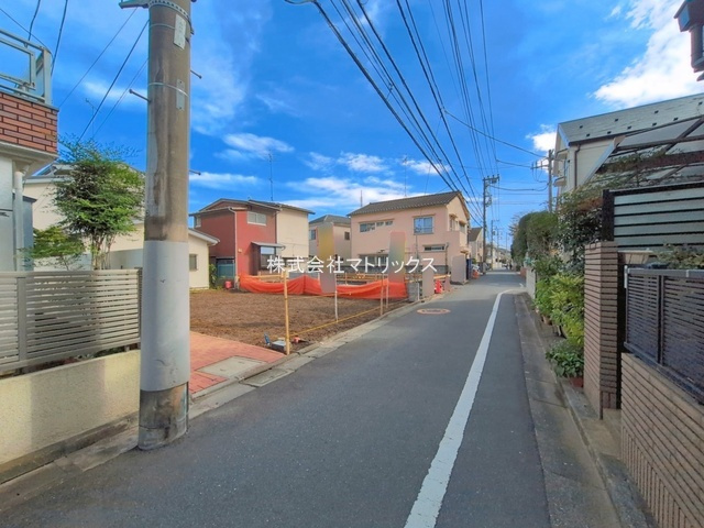 練馬区石神井台8丁目　建築条件なし×生活快適エリア　限定1区画の前面道路含む現地写真