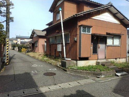 新潟市西区寺尾東2丁目　土地の前面道路含む現地写真|現地（2023年3月）撮影