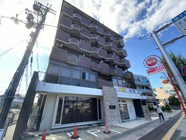 箕面市西小路２丁目の店舗事務所の外観