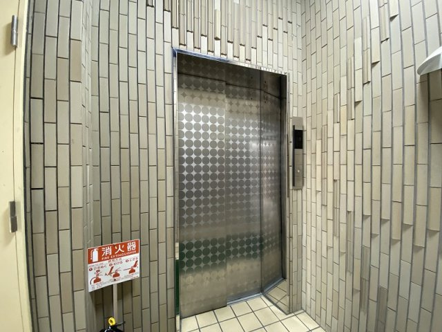 箕面市西小路２丁目の店舗事務所