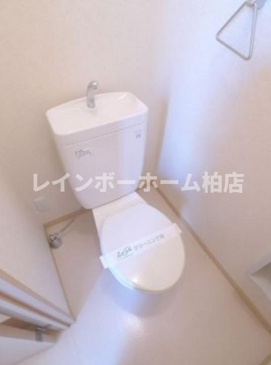 積水ハウス施工☆洗面台独立☆２口コンロ☆浴室乾燥機☆のトイレ|清潔感のあるトイレです