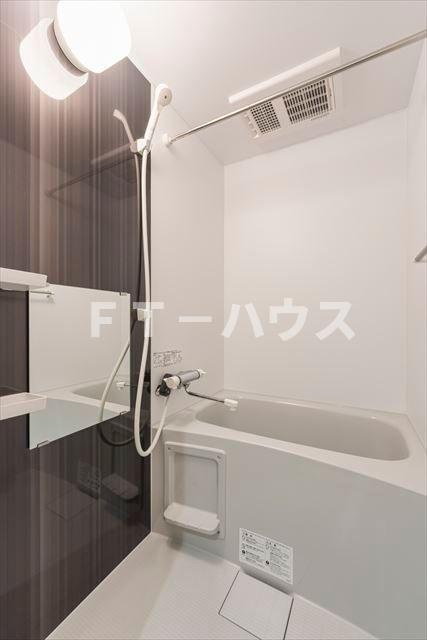 Contel 湊町(コンテルミナトチョウ)の浴室