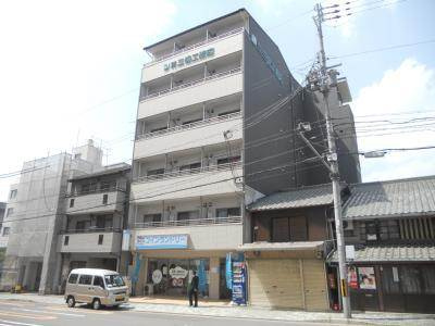 グランシティレジデンス京都駅前（旧GARNET RESIDENCE 七条河原町）の外観