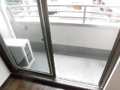 グランシティレジデンス京都駅前（旧GARNET RESIDENCE 七条河原町）のバルコニー