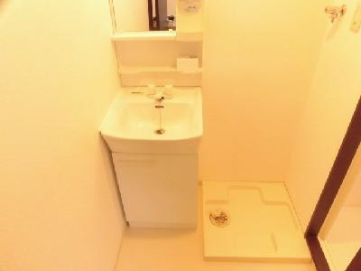 グランシティレジデンス京都駅前（旧GARNET RESIDENCE 七条河原町）の洗面所|洗面脱衣所