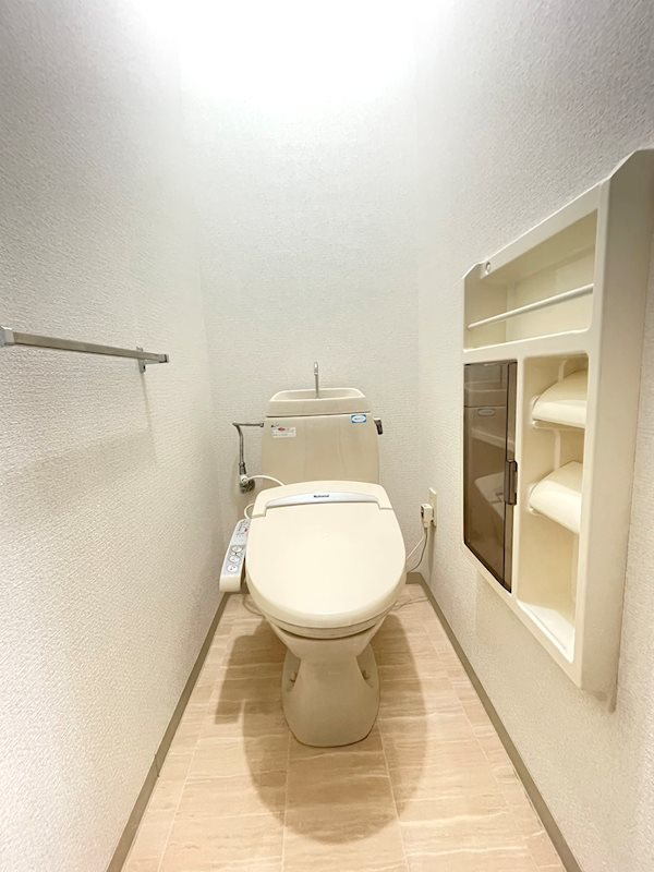 神戸市東灘区住吉宮町３丁目のマンションのトイレ