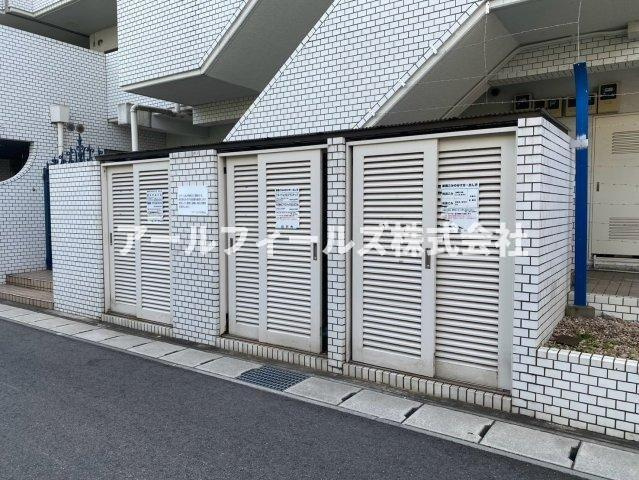 松戸市西馬橋幸町の賃貸マンションのその他共用部分|敷地内コインランドリー有