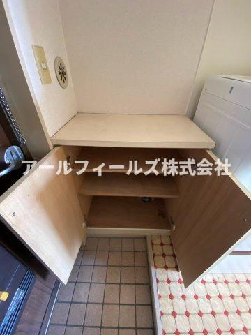 松戸市西馬橋幸町の賃貸マンションの収納