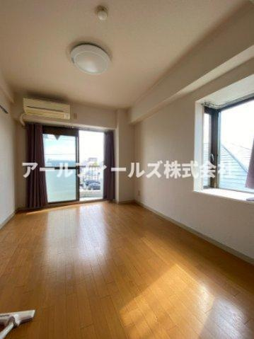 松戸市西馬橋幸町の賃貸マンションの居間・リビング|洋室7帖