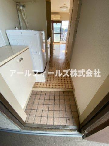 松戸市西馬橋幸町の賃貸マンションの玄関|玄関スペース