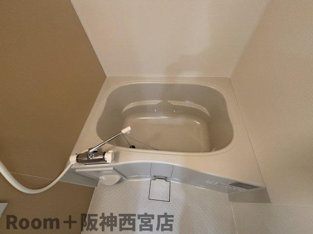 フジパレス西宮久寿川の浴室
