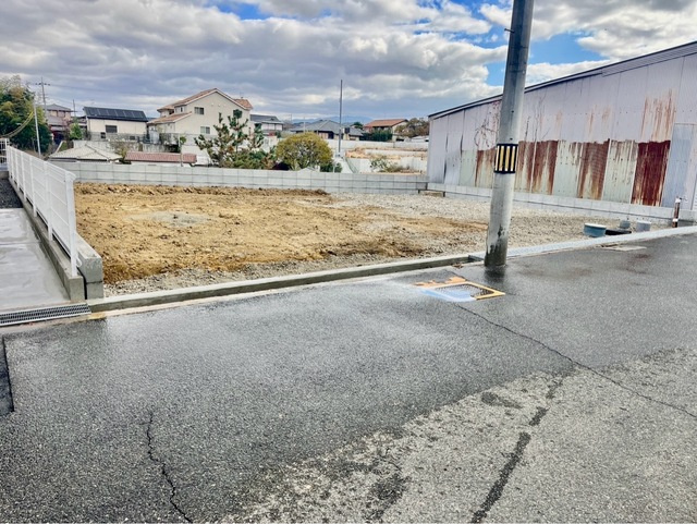 堺市東区西野　新築戸建の前面道路含む現地写真