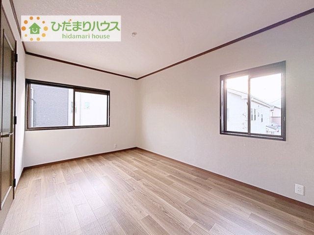 【洋室】 | 土浦市板谷4丁目　中古戸建 | 木の温もりがやさしいフローリング♪