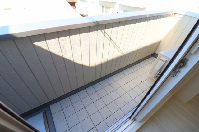 川崎市多摩区宿河原６丁目のアパートのバルコニー