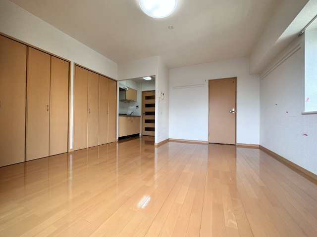 川崎市麻生区万福寺３丁目の賃貸マンションの居間・リビング