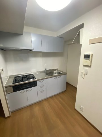 小出ビルのキッチン