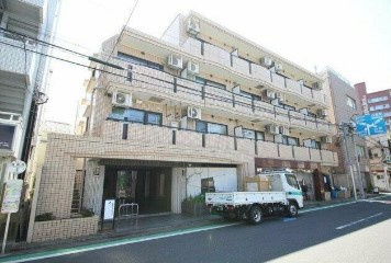 【外観】 | リヴレ・清水の森 | 鉄筋コンクリート造のがっちりとした建物。
