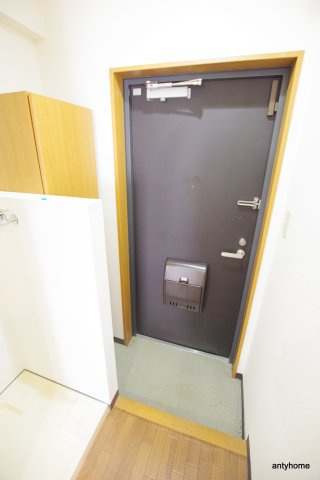 コンフォール垂水　仲介手数料無料の玄関