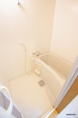 コンフォール垂水　仲介手数料無料の浴室