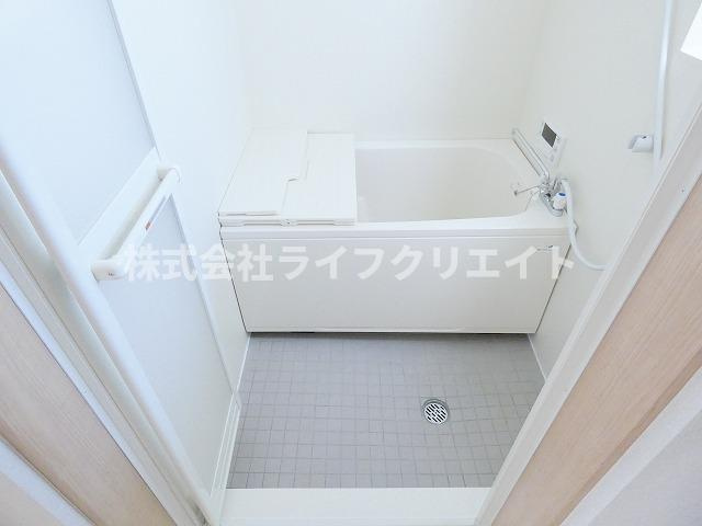 コーポ新井橋第1の浴室
